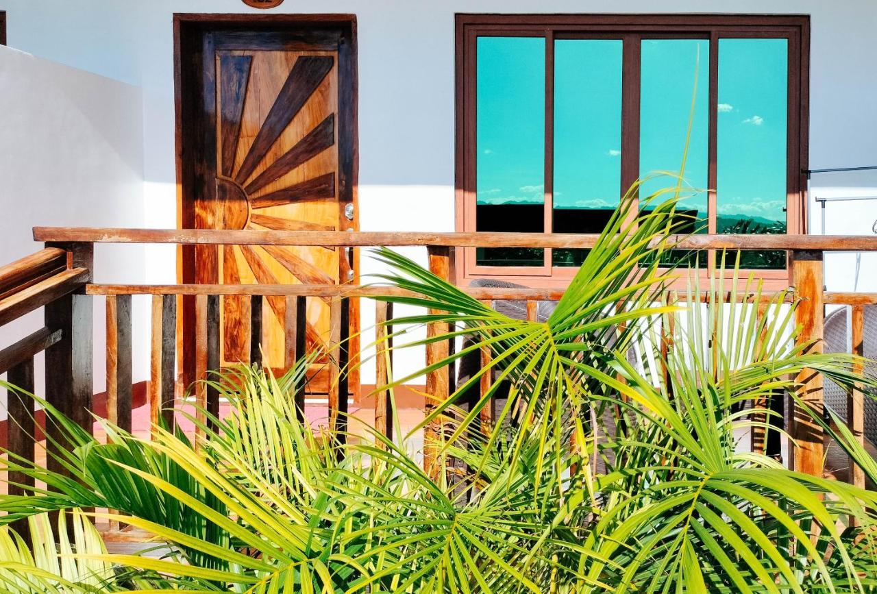 Reddoorz @ Sun Kissed Resort Guindulman Anda  Eksteriør billede